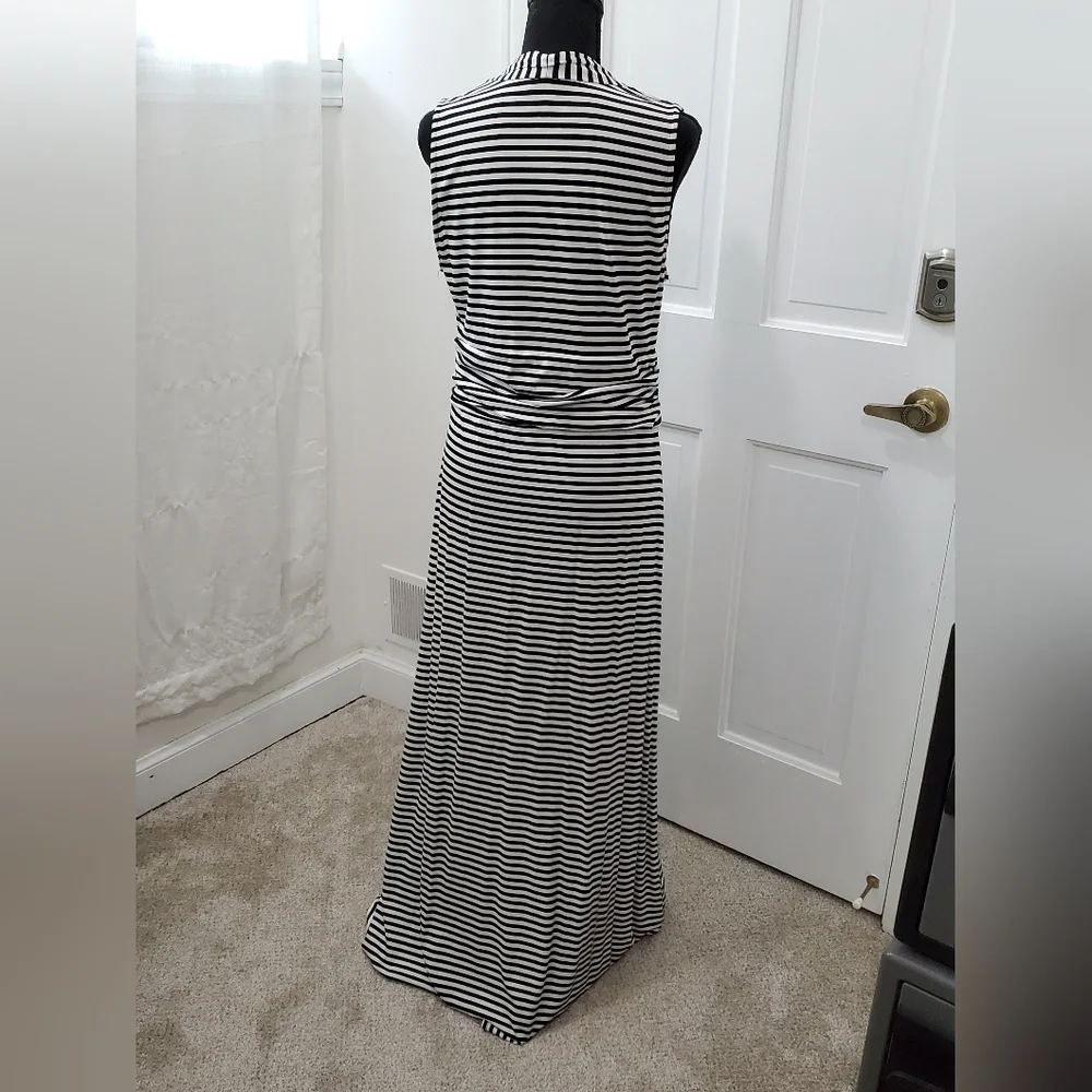 Maxi Dress - Picture 4 of 6